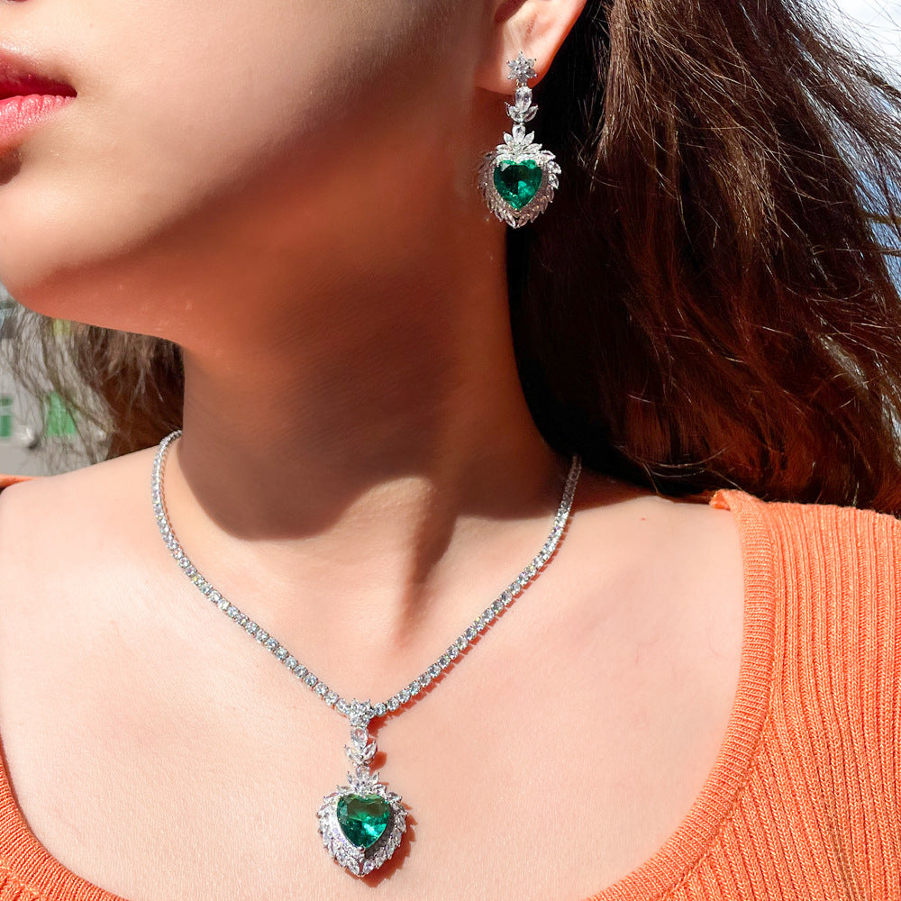 Queen of Hearts Necklace Set