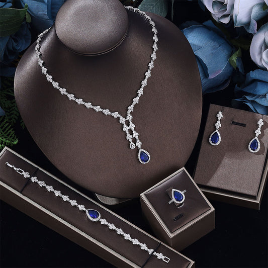 Emerald Green Victorian Necklace Set