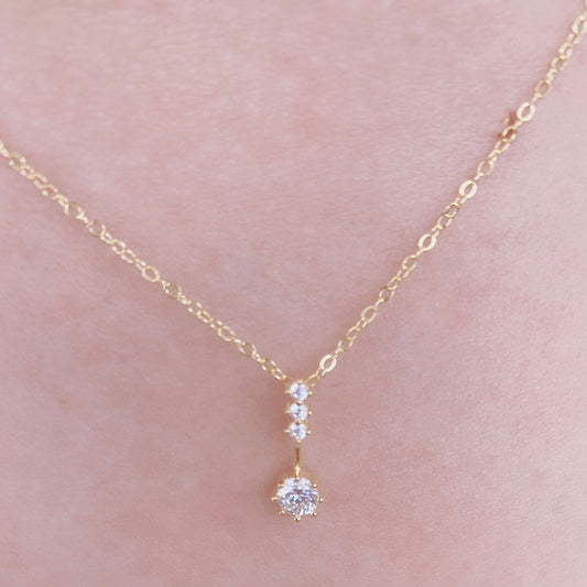 Dainty Diamond Necklace (925 Sterling Silver)