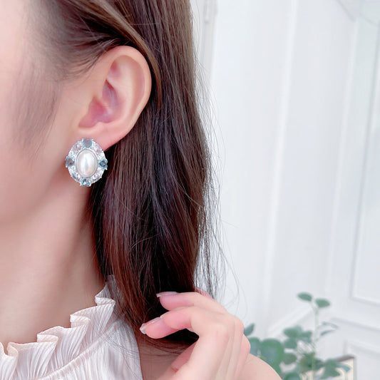 Azure Halo Pearl Stud