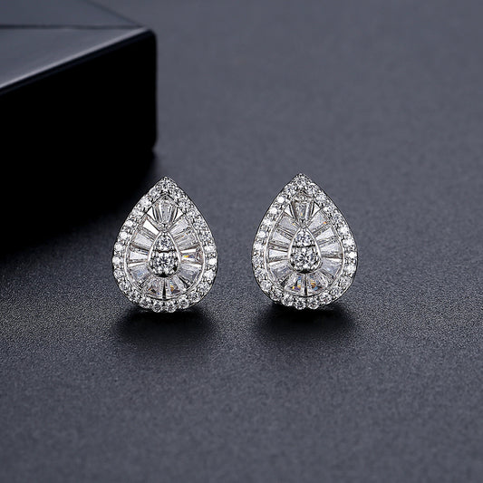 Aurelia Teardrop Stud