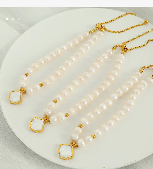 Shell Charm Bracelet