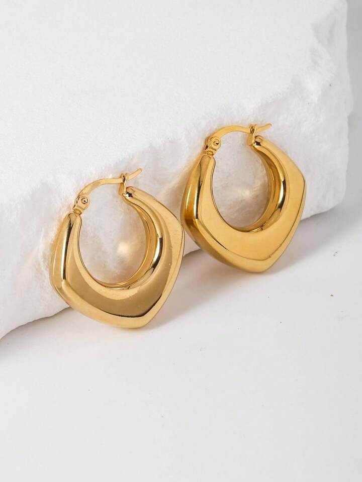 Daisy Gold Hoop Earrings