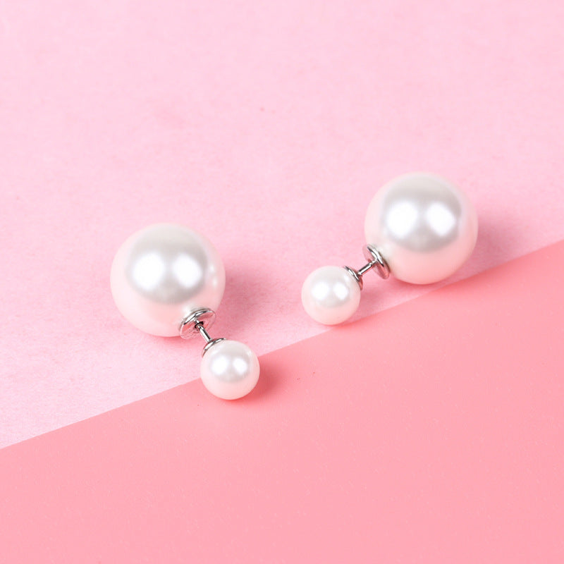 Gift a lasting impression with these exquisite earrings, combining the lustrous charm of pearls with the strength of 925 sterling silver.