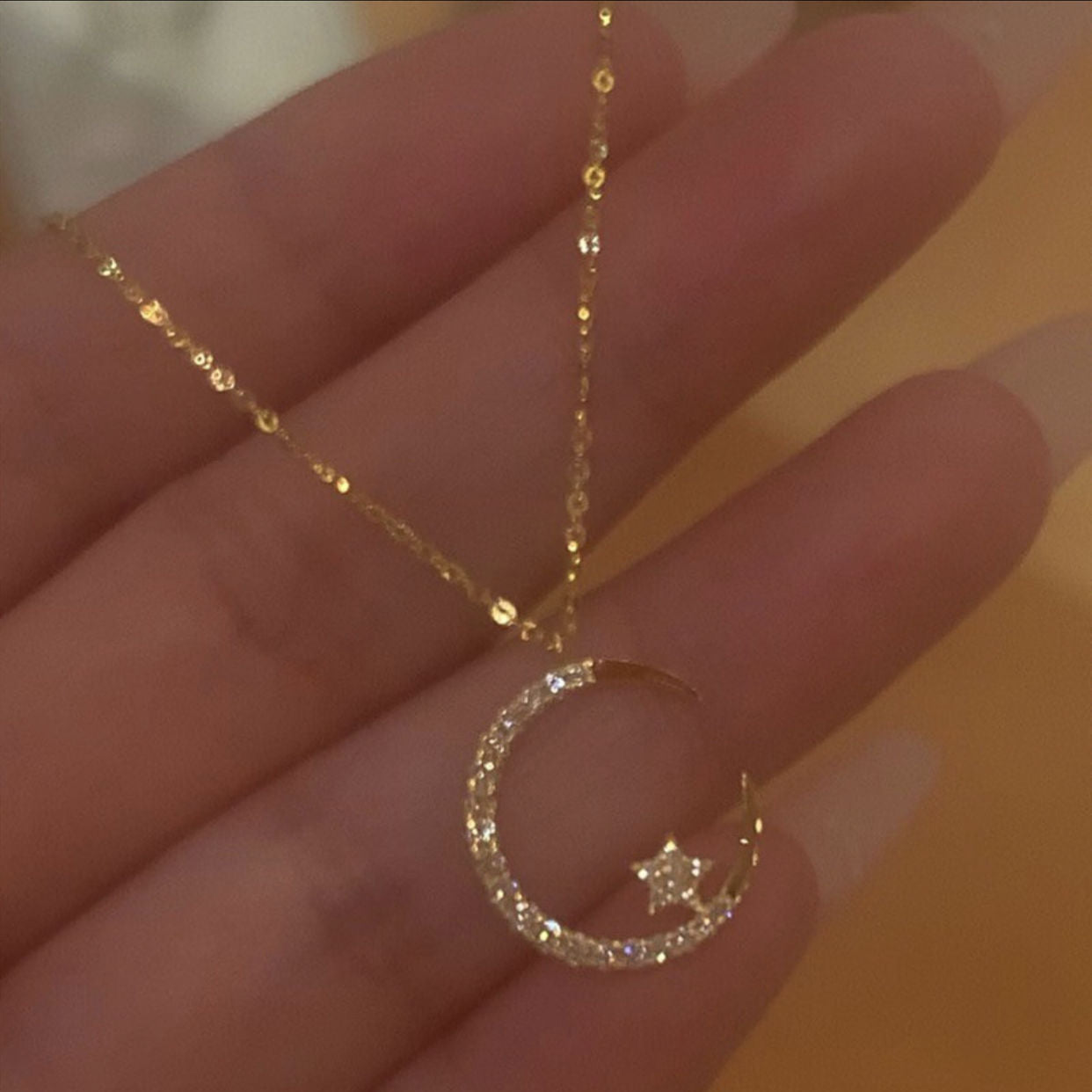 "Elegant jewelry gift for women, perfect for special occasions."