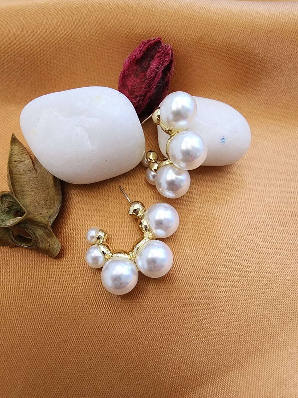 "Lightweight and durable earrings, ideal for daily wear."