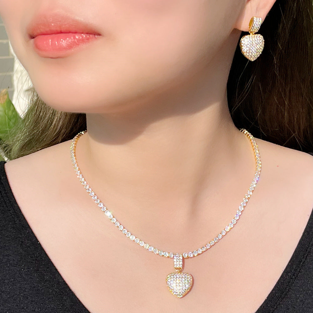 "Elegant jewelry gift for women, perfect for special occasions."