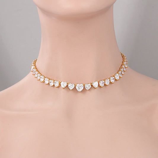 Its timeless, sophisticated look makes it an ideal gift for a loved one or a luxurious addition to any jewelry collection.