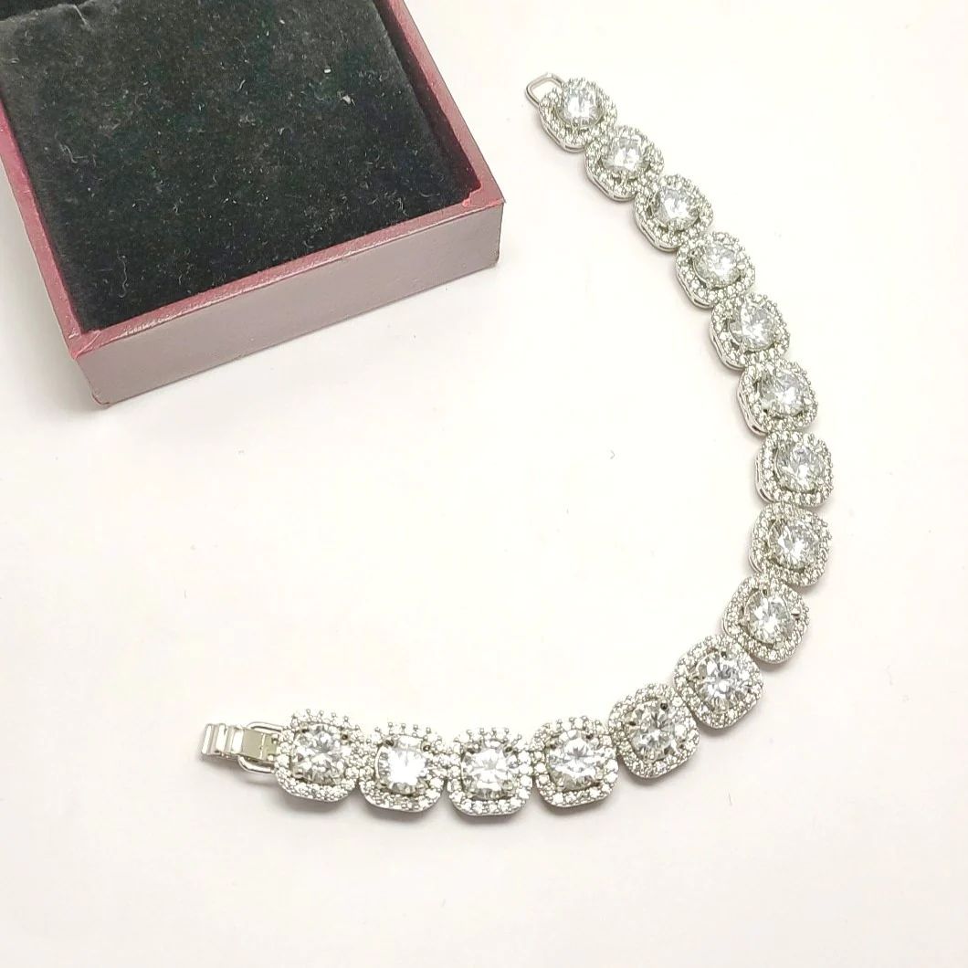 Showstopper Tennis Bracelet