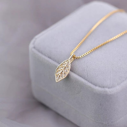 Golden Leaf Necklace (Titanium Steel)