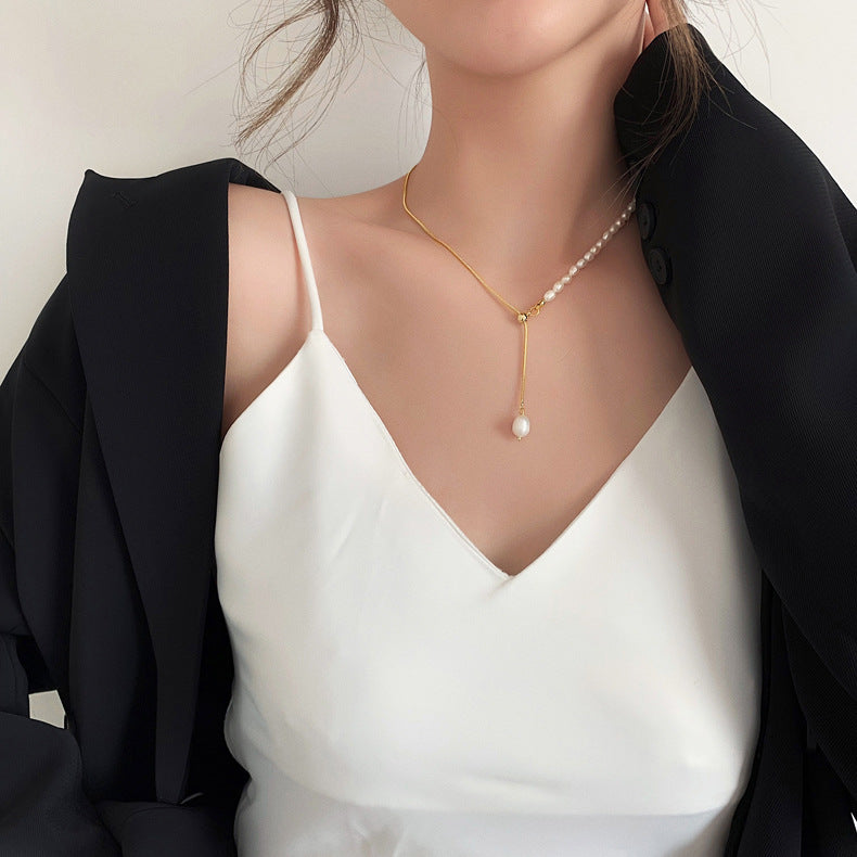 "Glamorous pearl necklace, an ideal gift for women.", WOMEN'S
VALENTINE'S GIFT