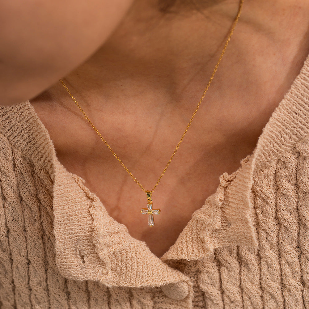 "Elegant jewelry gift for women, perfect for special occasions."