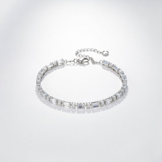 LUMIÈRE BAGUETTE TENNIS BRACELET