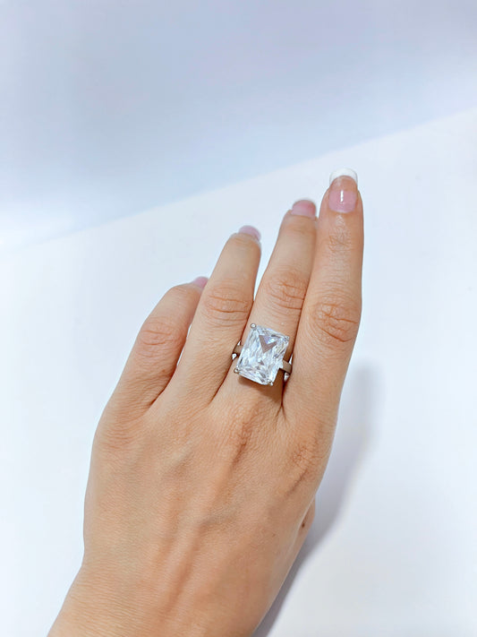 Big Radiant Cut Ring (Adjustable) (925 Sterling Silver)
