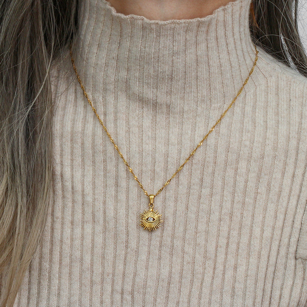 "Versatile gold neckpiece, perfect for everyday style and comfort."