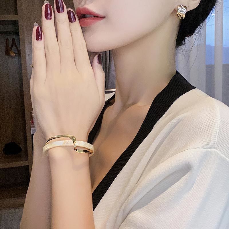 Entangled Cuff Bracelet