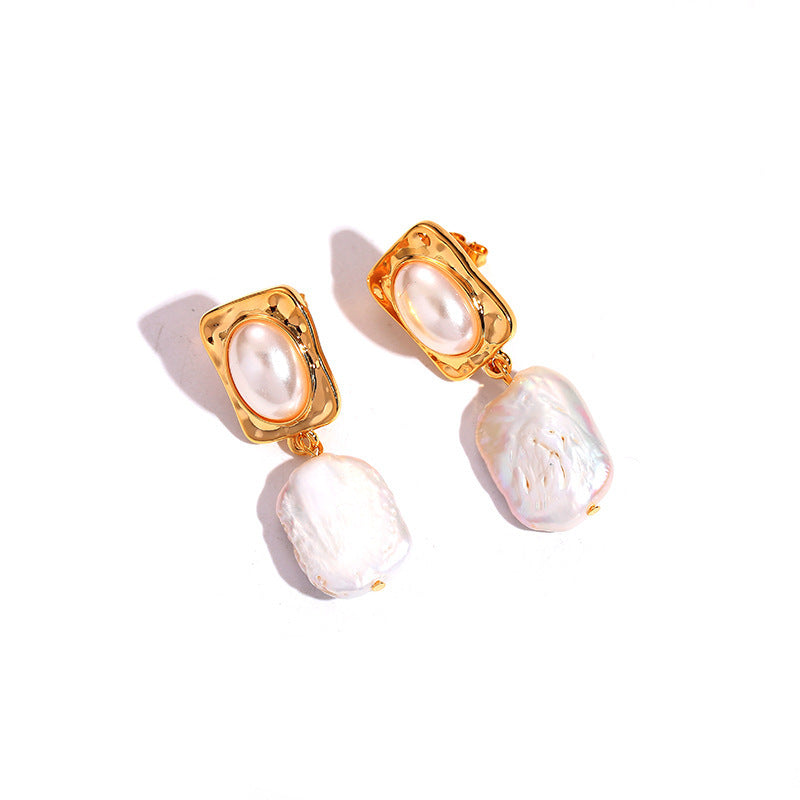"Glamorous pearl earrings , an ideal gift for women."