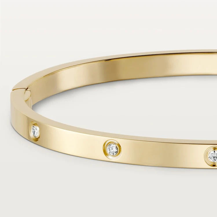 The Oval Love Bangle & Ring Combo Set