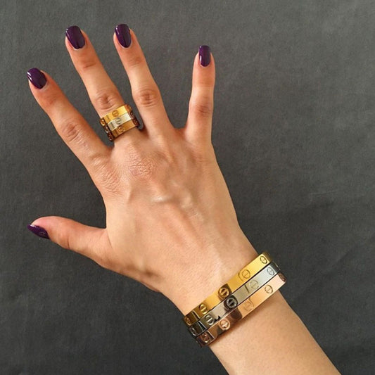 The Oval Love Bangle & Ring Combo Set