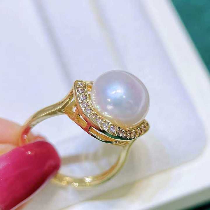 Fresh water natural pearl ring