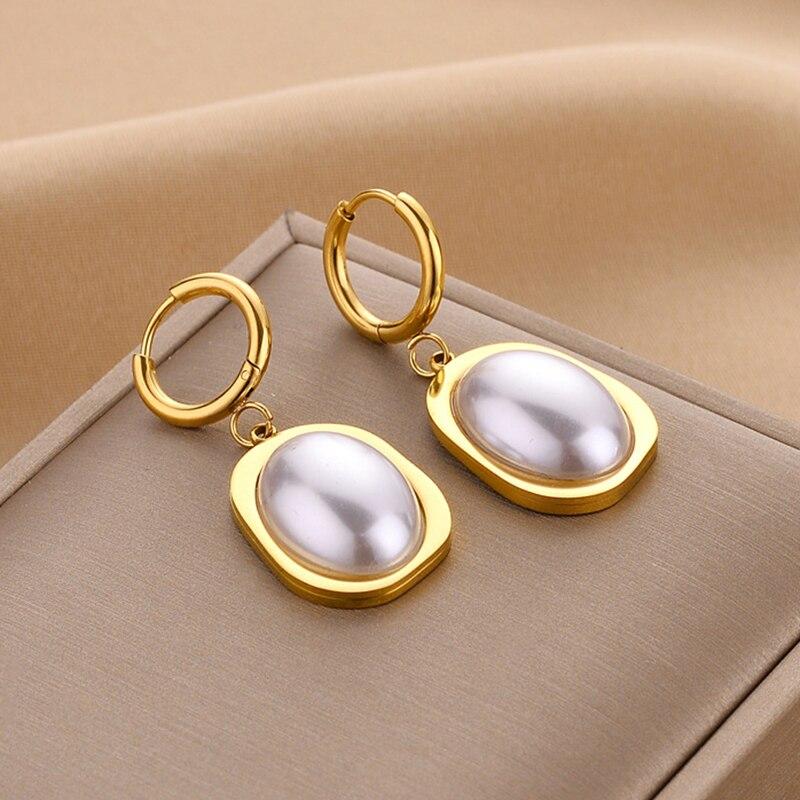 Each pearl is handpicked, showcasing its natural beauty and distinctiveness.