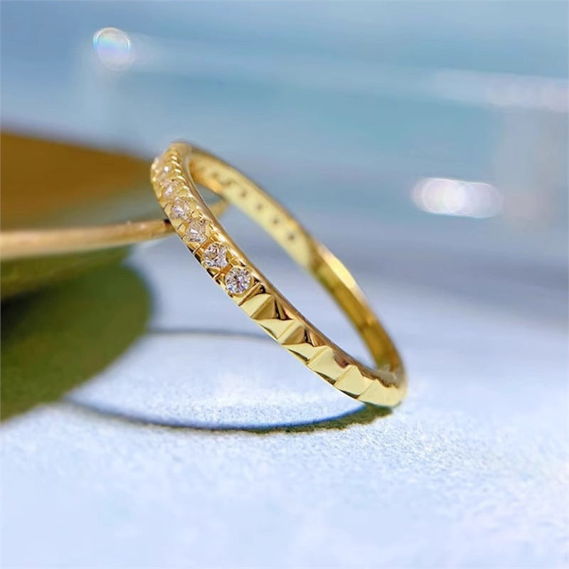 AURELIA STUDDED BAND RING