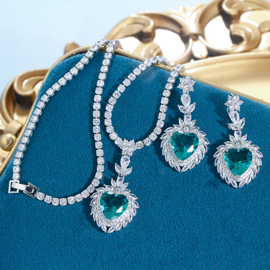 Queen of Hearts Necklace Set