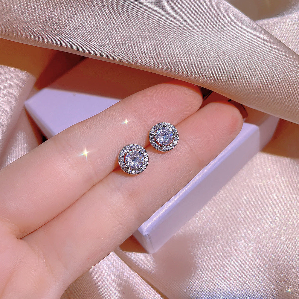 Brilliant Round Cut Earrings Set