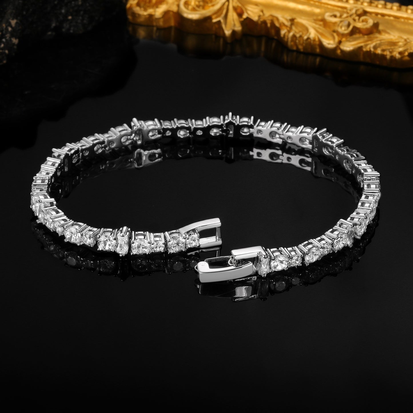 SIGNATURE BAGUETTE & ROUND BRACELET