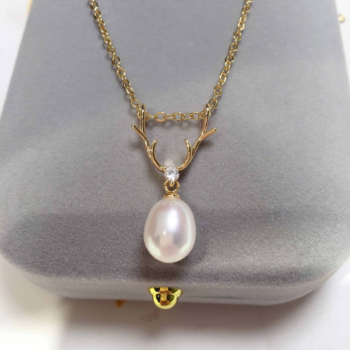 Gold Antler Pearl Drop Necklace  (925 Sterling Silver)