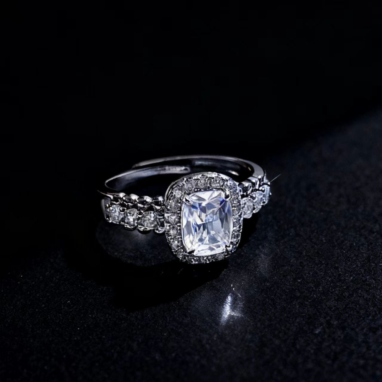 Noir Glow Ring (Adjustable)