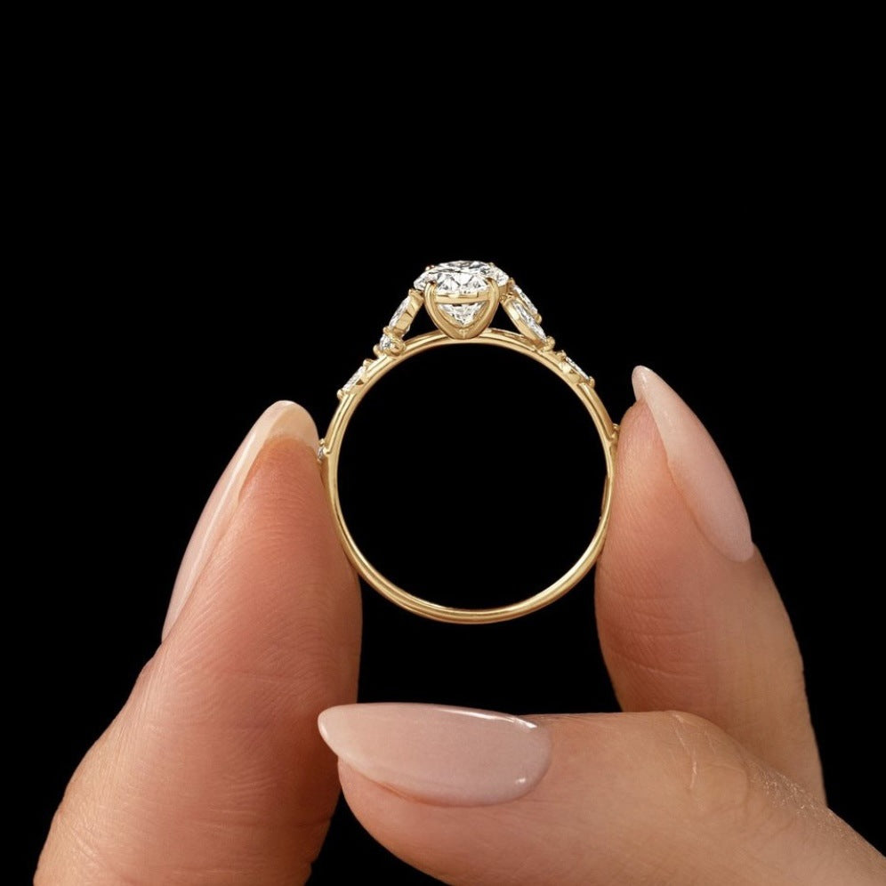 ELARA OVAL SOLITAIRE RING