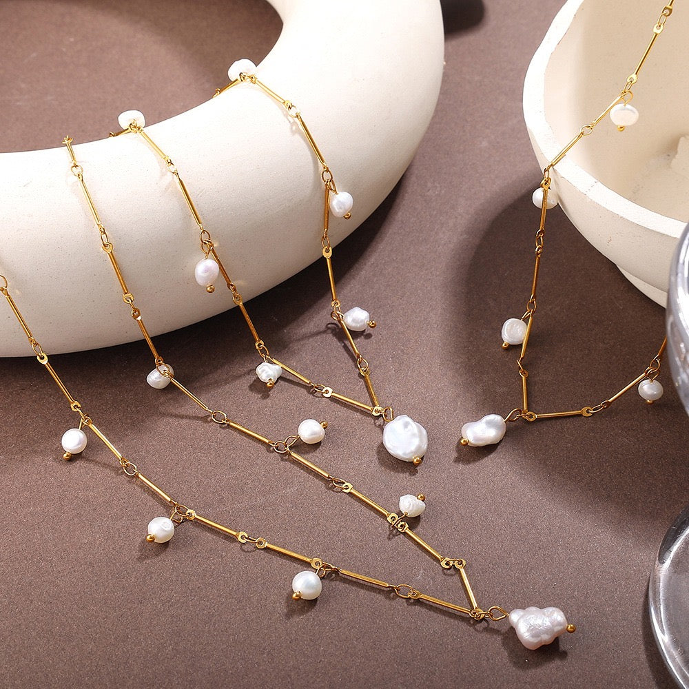 Nora Pearl Drop Necklace