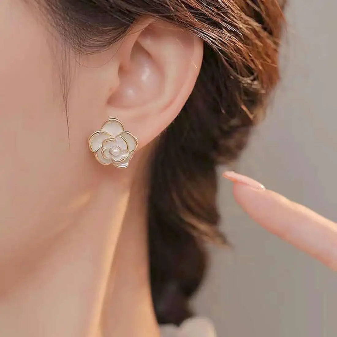 Petal Whisper Earrings (925 Sterling Silver)
