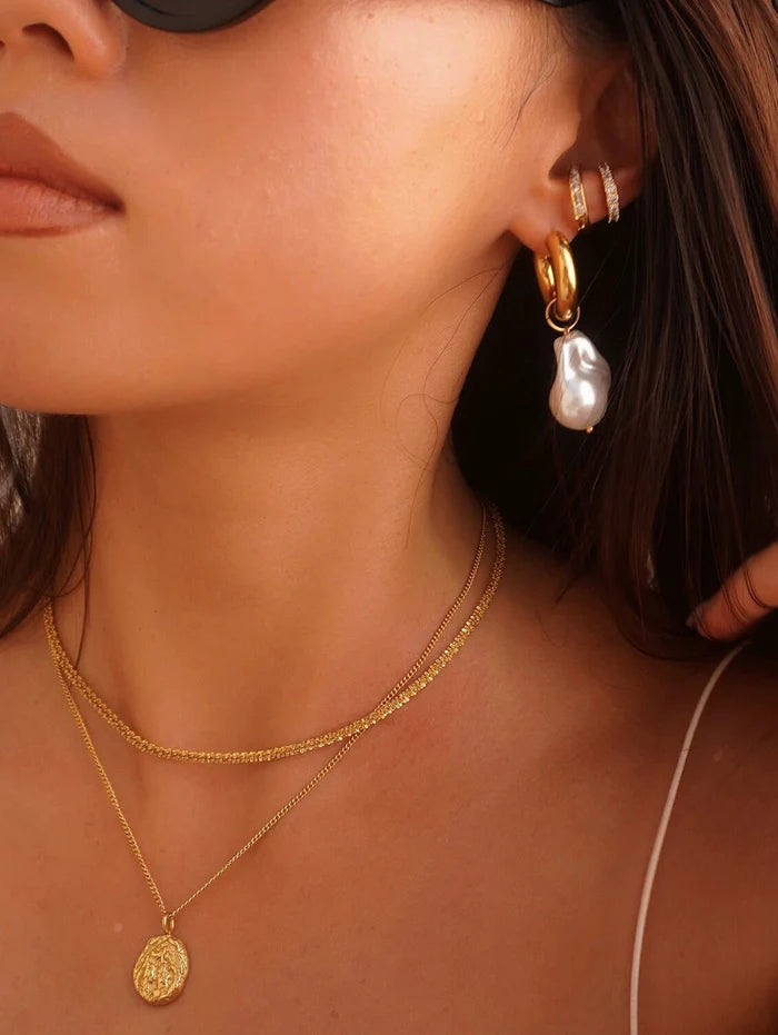 With their adaptable design, the 2 in 1 Freshwater Pearl Earrings are a must-have for anyone seeking both elegance and functionality in their jewelry.