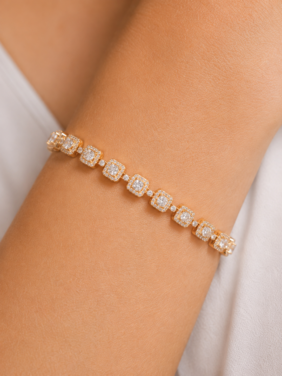 Bellissa Halo Bracelet