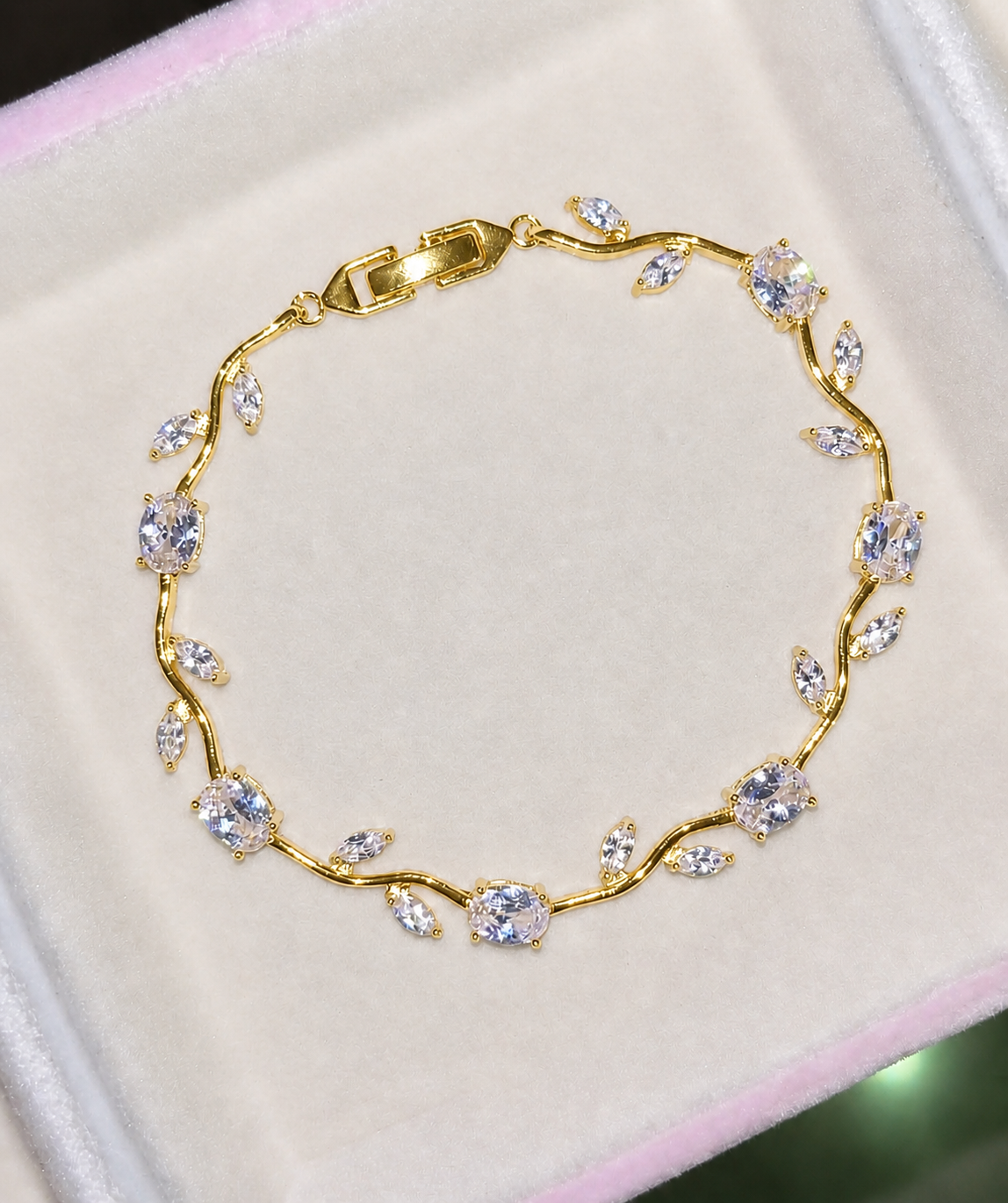 Tulip Bracelet (Titanium Steel)