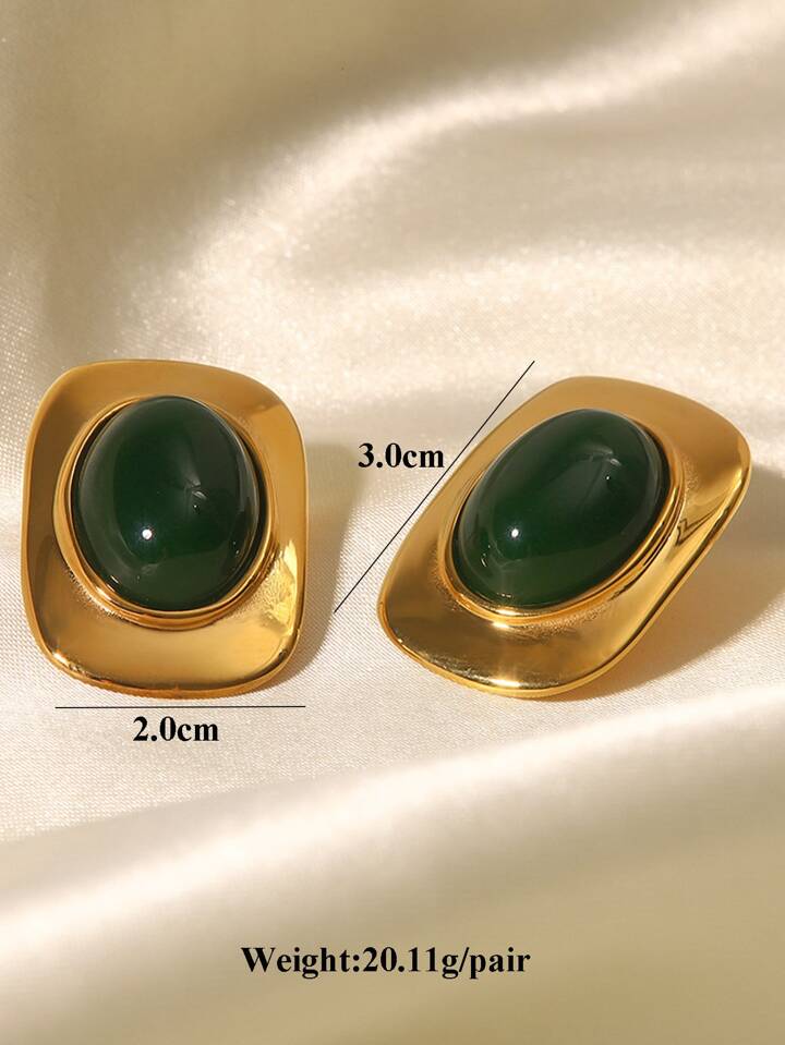 "Lightweight and durable earrings, ideal for daily wear."

