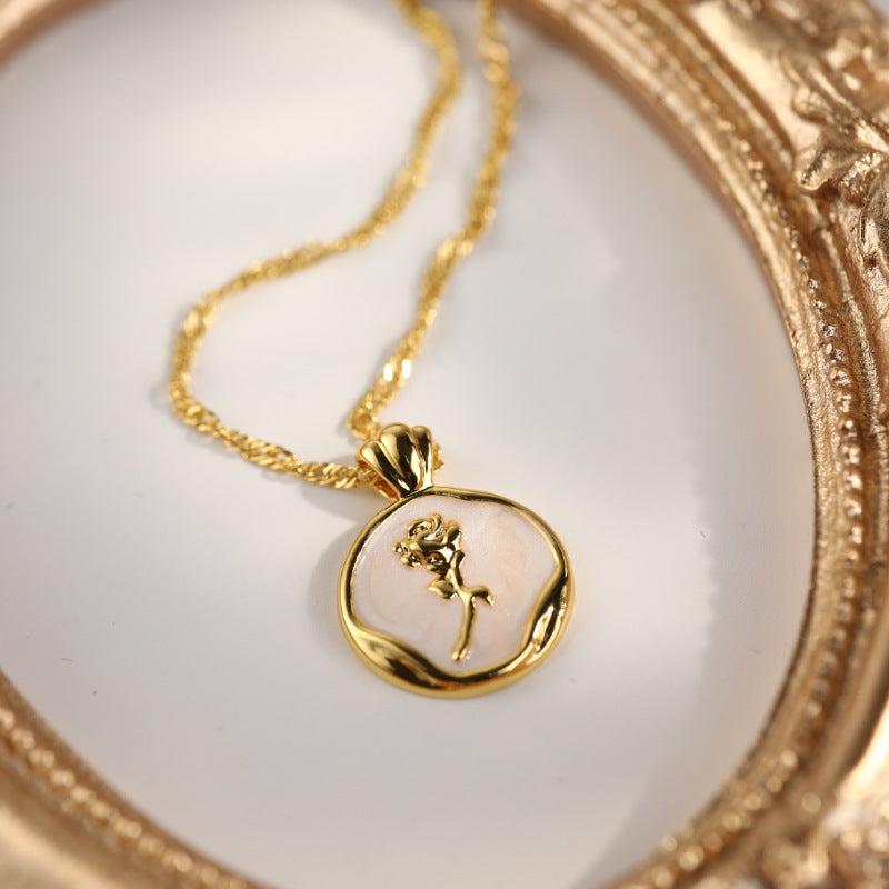 A minimalist yet meaningful piece with a vintage vibe.