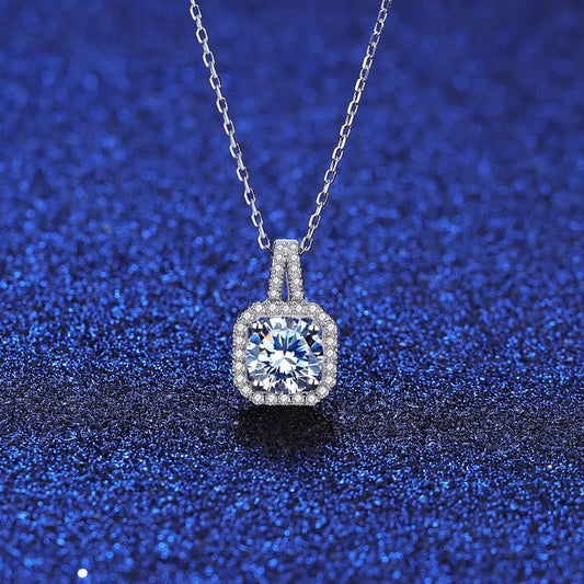 The Studded Solitaire Necklace (925 Sterling Silver)