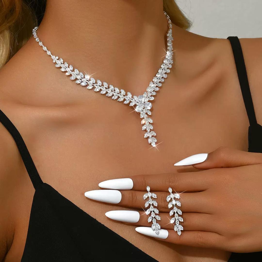 Luxe Diamond Necklace Set