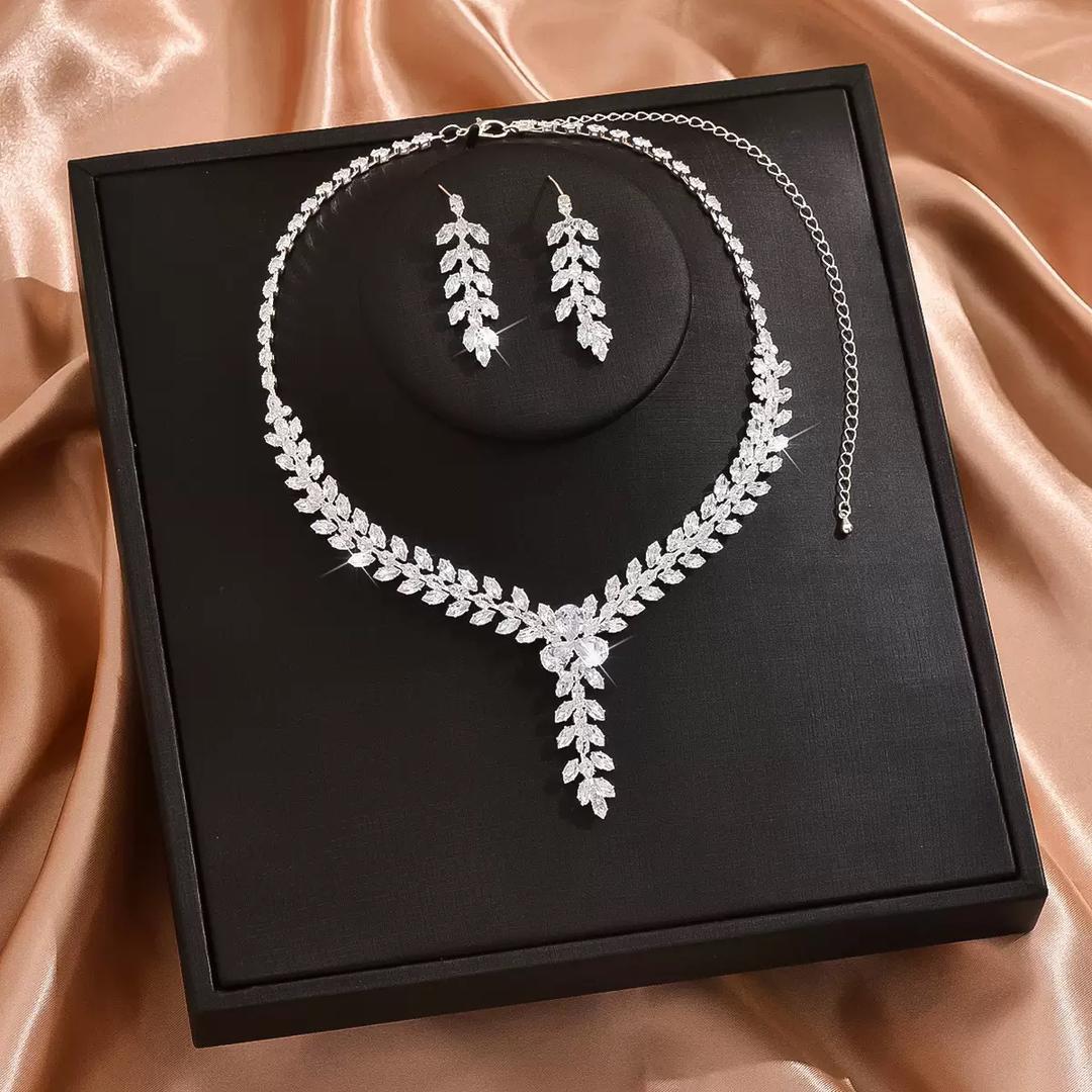 Luxe Diamond Necklace Set