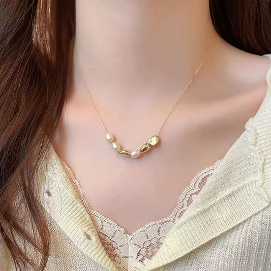 Luna Melt Pearl Necklace