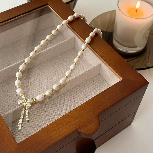 Amora Pearl Necklace