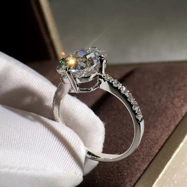 Crowned Glow Ring