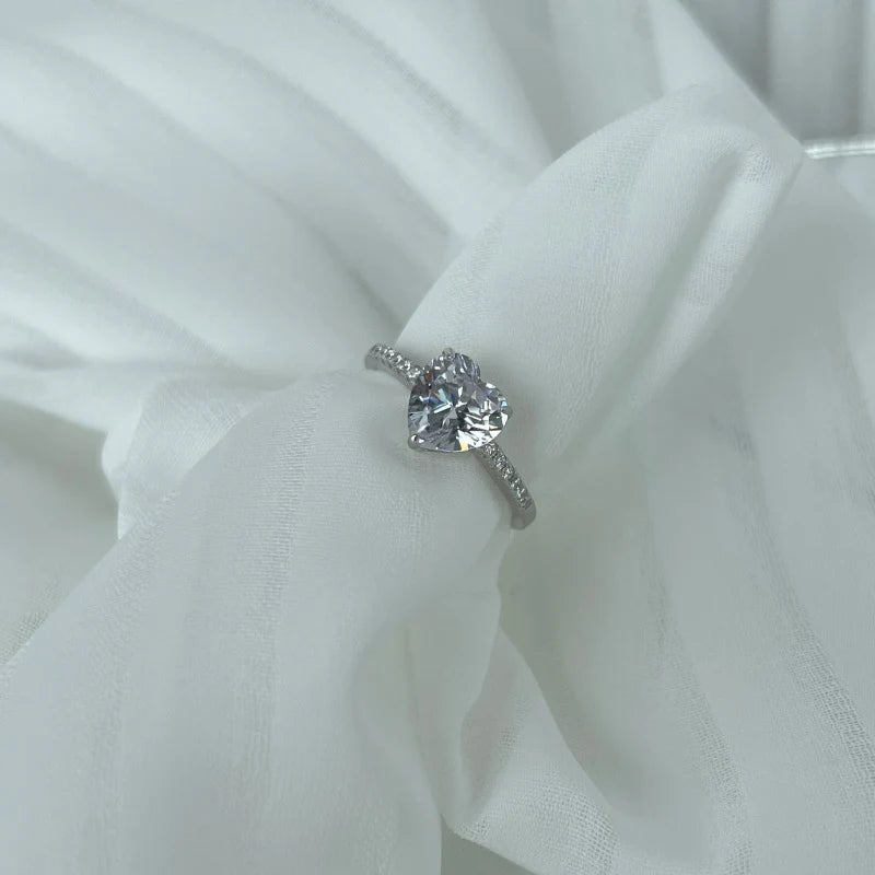Solitaire Heart Ring