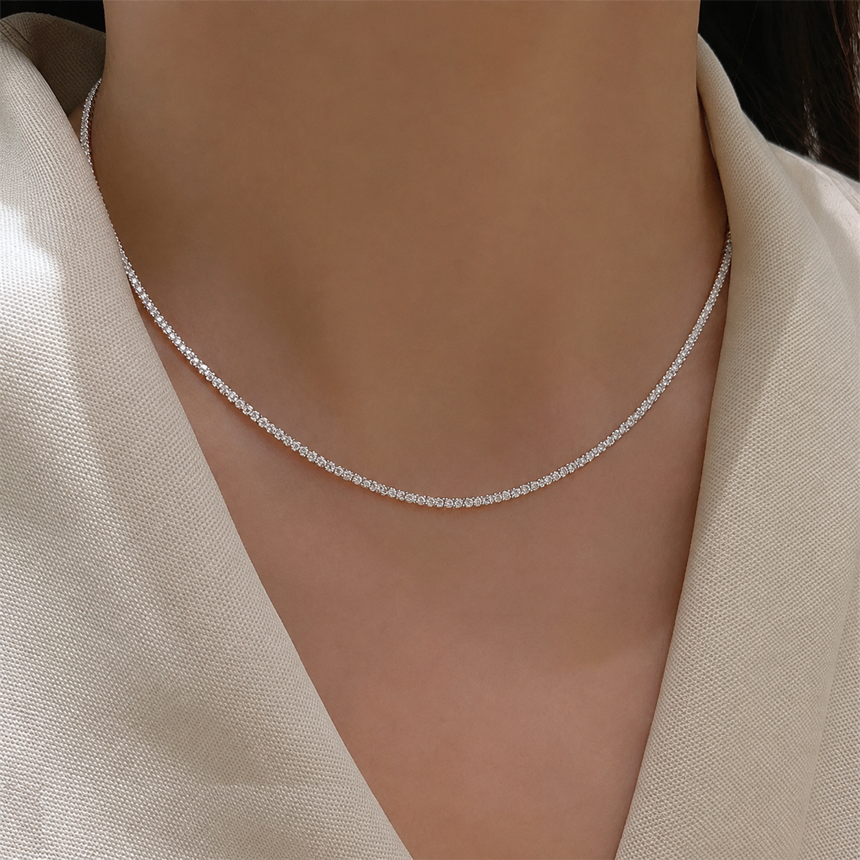 Mira Silver Necklace (925 Sterling silver)