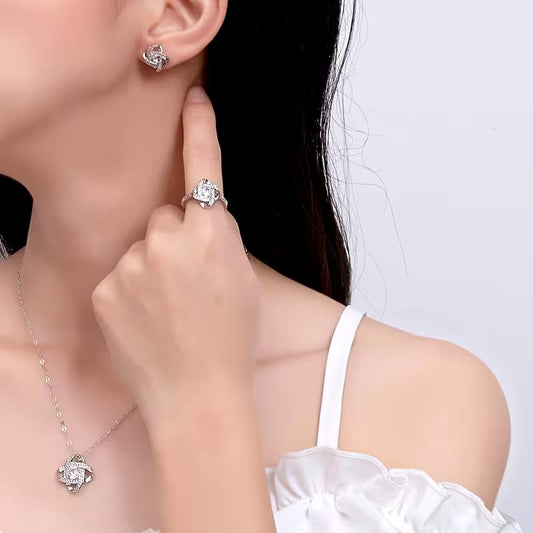 Eternal Knot Necklace Set