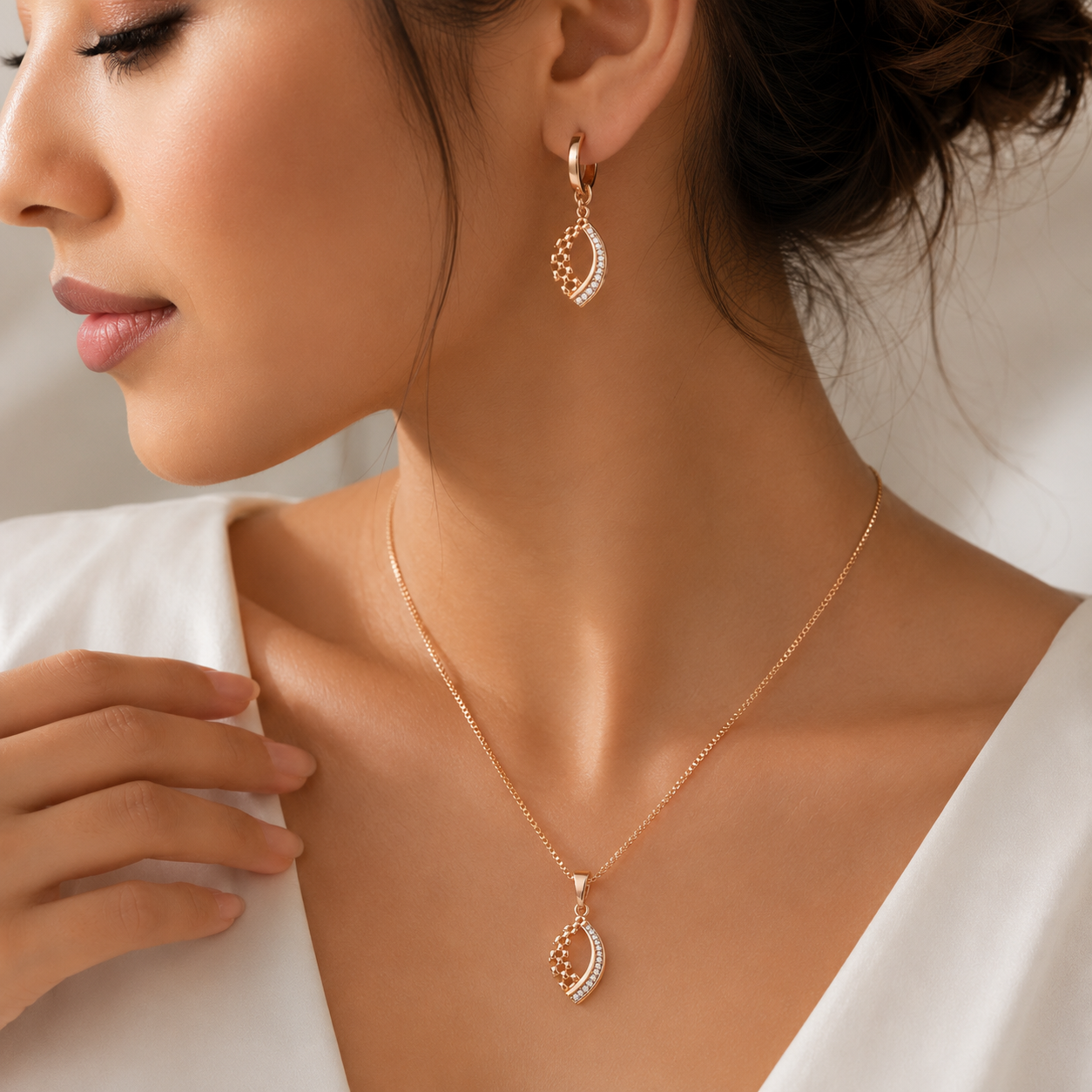 Rosé Grace Necklace Set