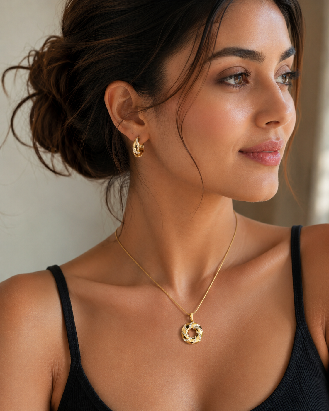 Twirl Pendant Necklace Set